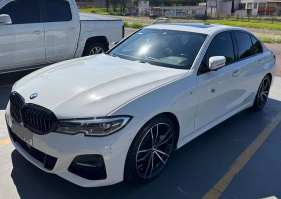 BMW 320i 2.0 16V TURBO GASOLINA M SPORT AUTOMÁTICO